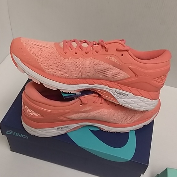 Asics gel kayano 24 pink size 10.5 us woman running shoes - Picture 4 of 5